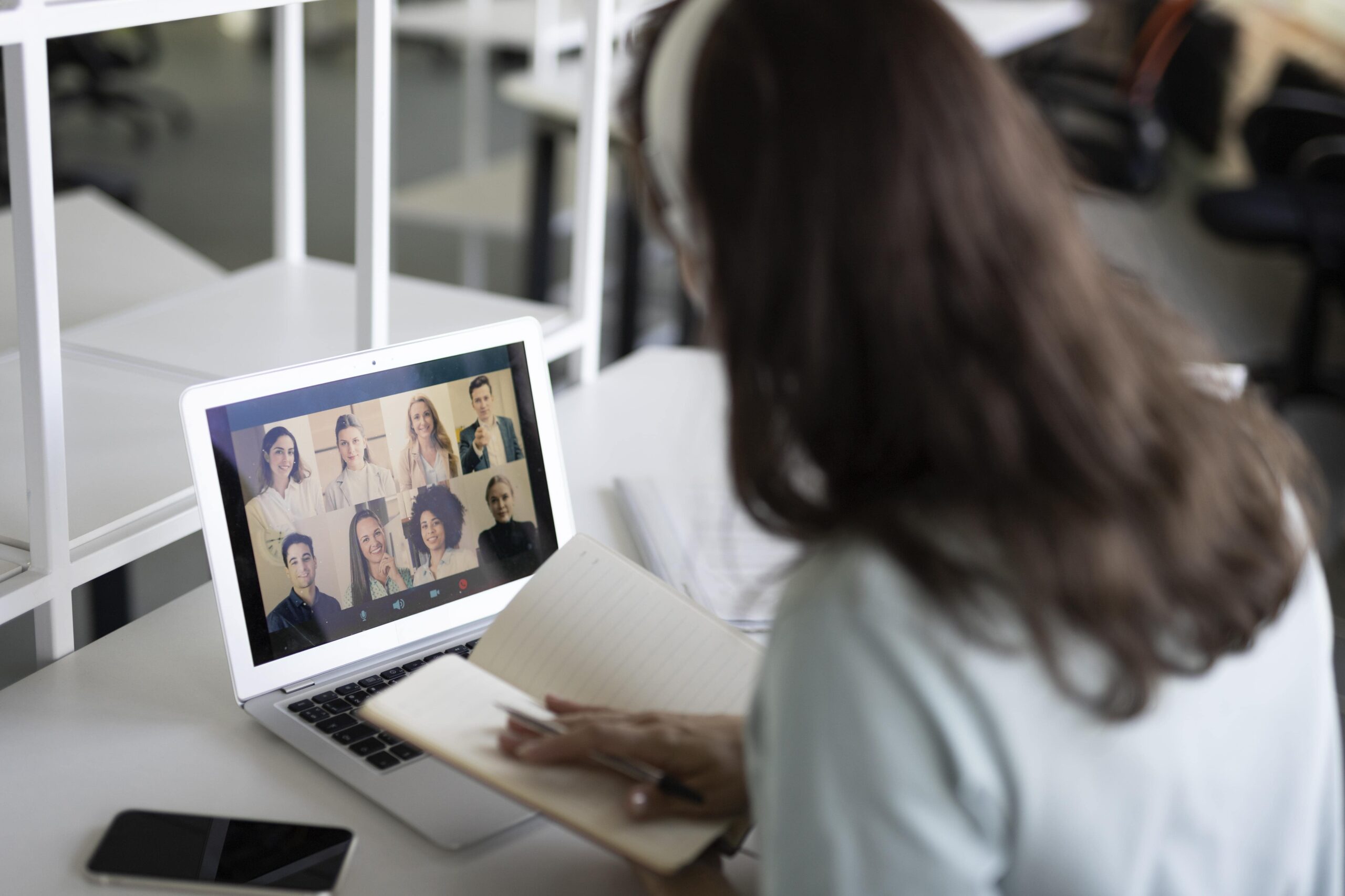 How Virtual Staffing is Transforming Office Administration